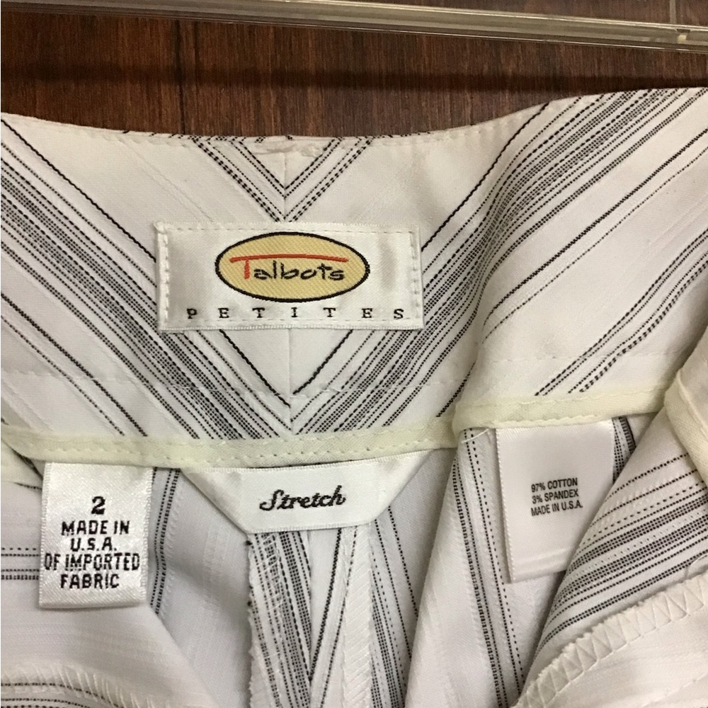 Talbots womens crop pants.Petite Size 2 - Picture 4 of 4
